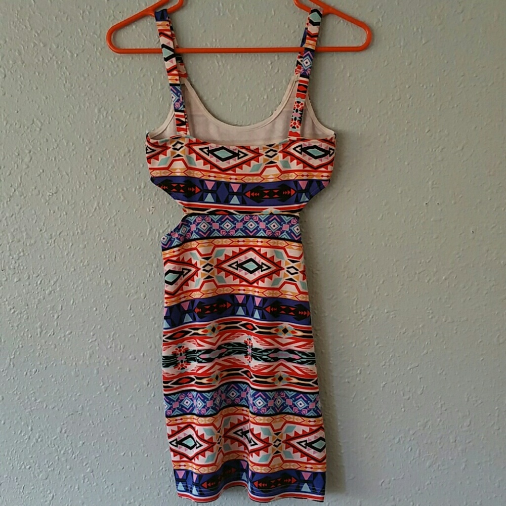 Dress - Picture 2 of 3